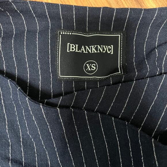 NWT Blank NYC Asymmetric Pin Stripe Blazer - Picture 4 of 5